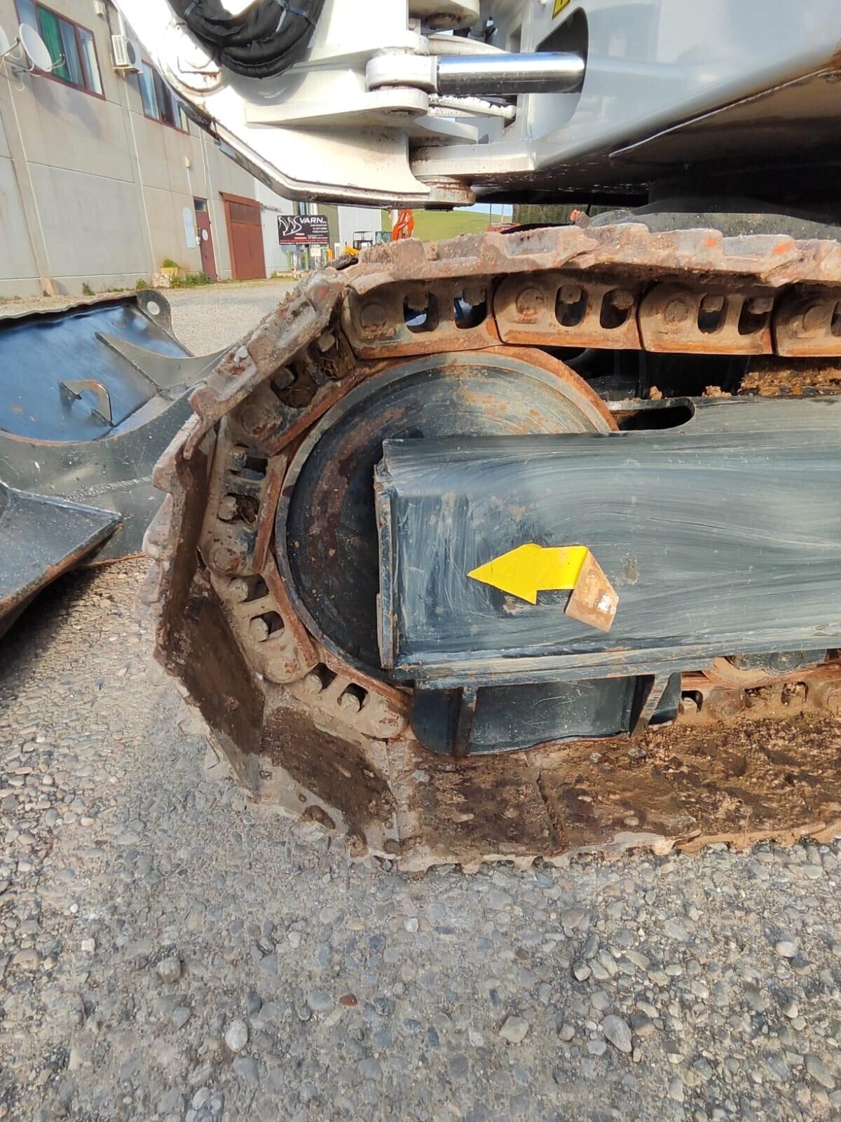 MIDI ESCAVATORE BOB CAT 442 con solo 2400 ore