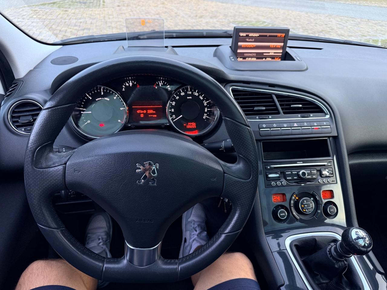 Peugeot 5008 2.0 HDi 150CV full optional