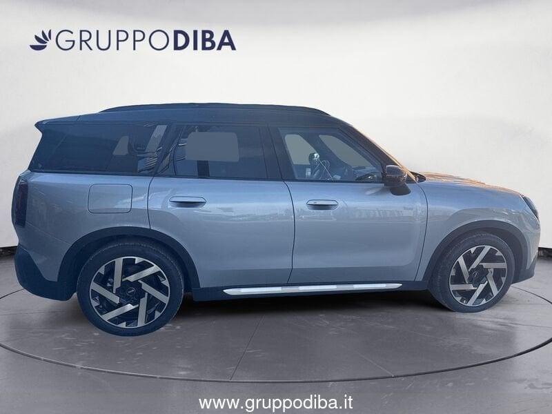 MINI Mini Countryman U25 Mini Countryman SE Favoured all4