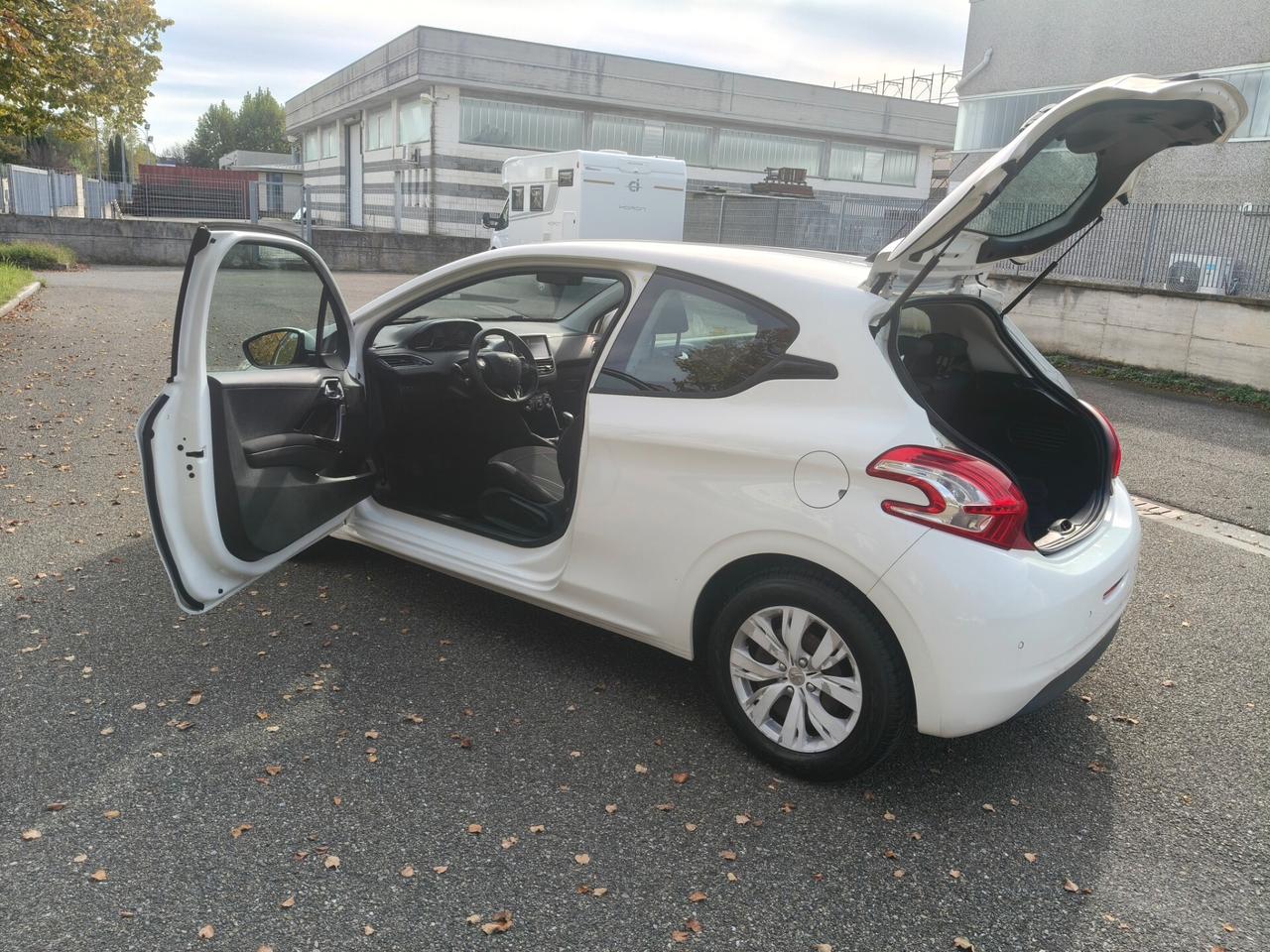 Peugeot 208 1.0 del 2013 SOLO 87.000 KM