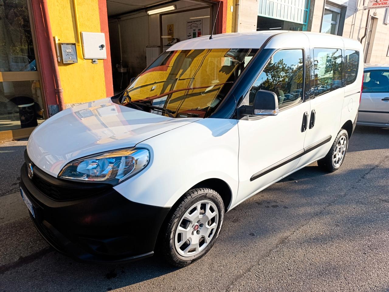 Fiat Doblo Doblò 1.4 16V benzina 5 posti
