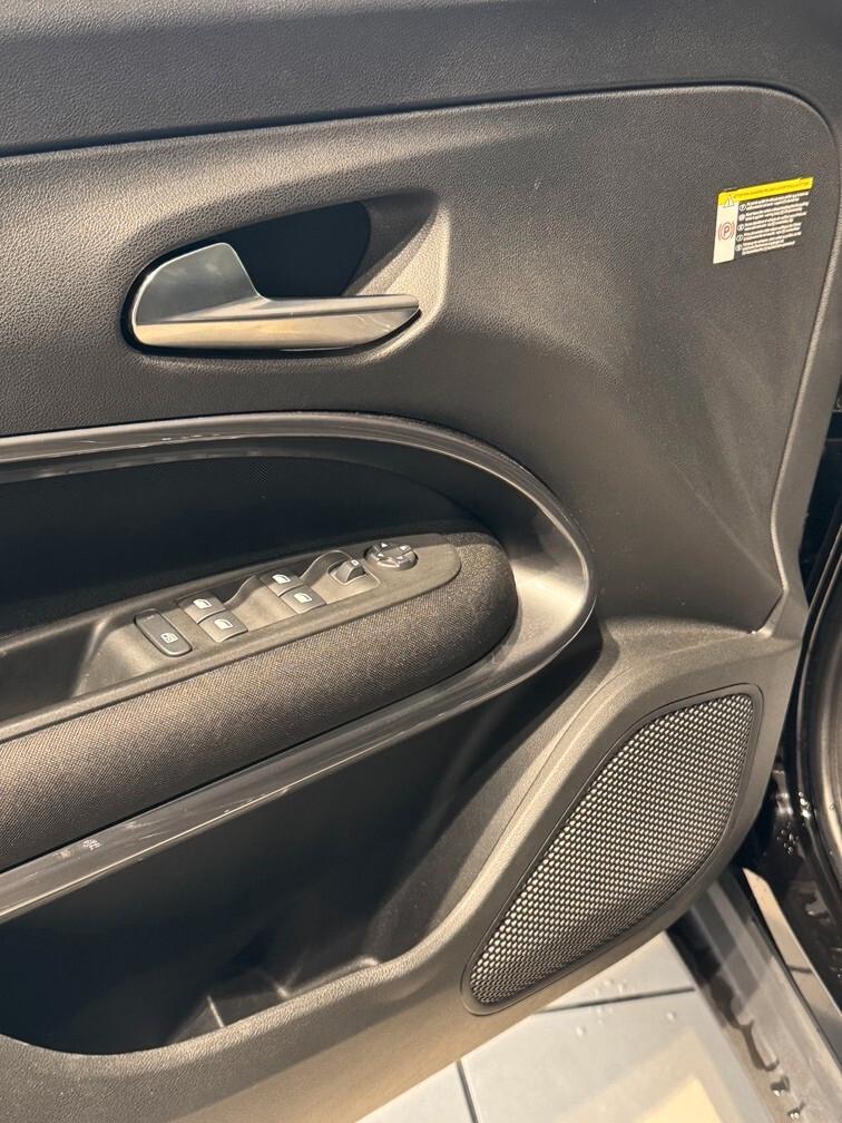 Fiat 600 1.2 hybrid 145cv auto Led Navi App conn 17"