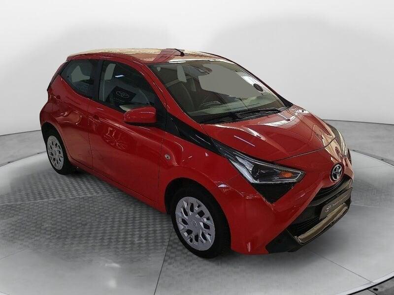 Toyota Aygo Connect 1.0 VVT-i 72 CV 5 porte x-cool