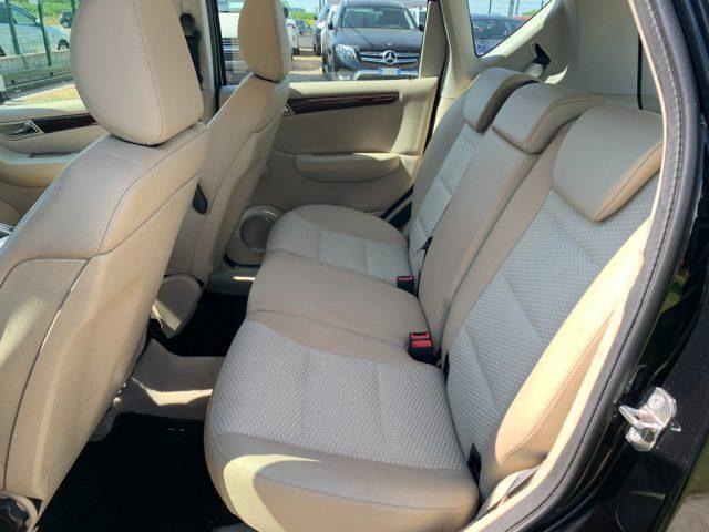 MERCEDES-BENZ A 180 BlueEFFICIENCY Premium