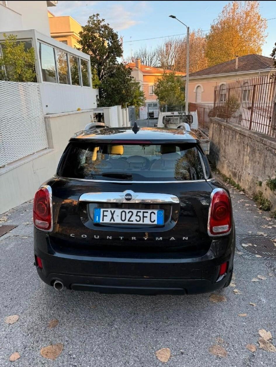 Mini Cooper Countryman 1.5 One D Hype - pelle - tetto - automatica - navi