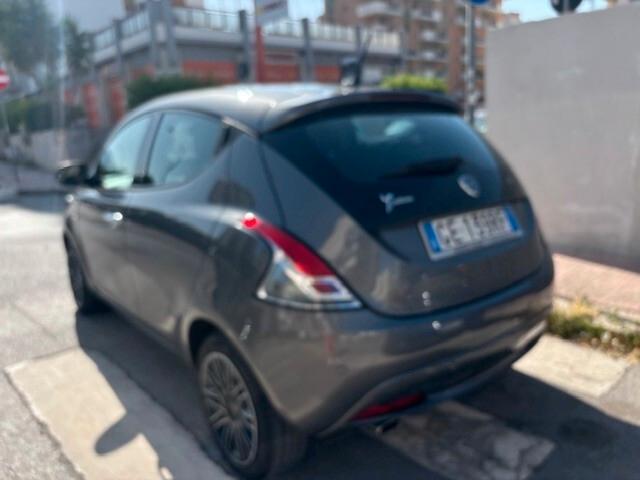 Lancia Ypsilon Neopatentato Anche permuta