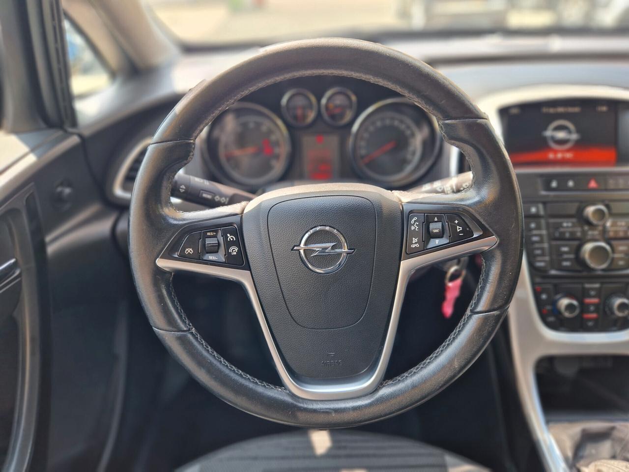 Opel Astra Sports Tourer 1.4 Turbo 140 Cv E6