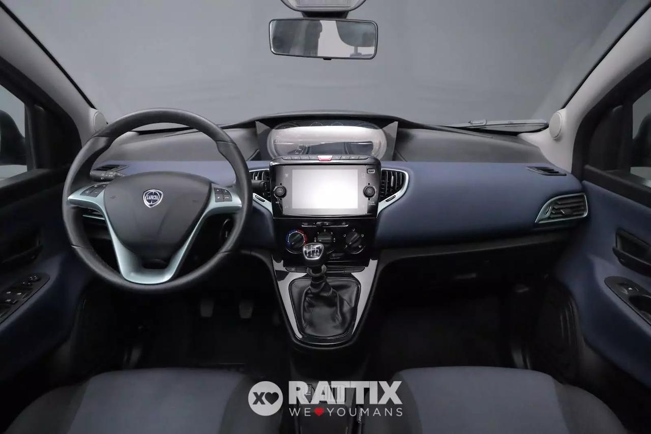 Lancia Ypsilon 1.0 Firefly Hybrid 70CV Silver