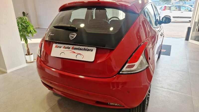 Lancia Ypsilon 1.2 69 CV Ecochic GPL Gold MY19