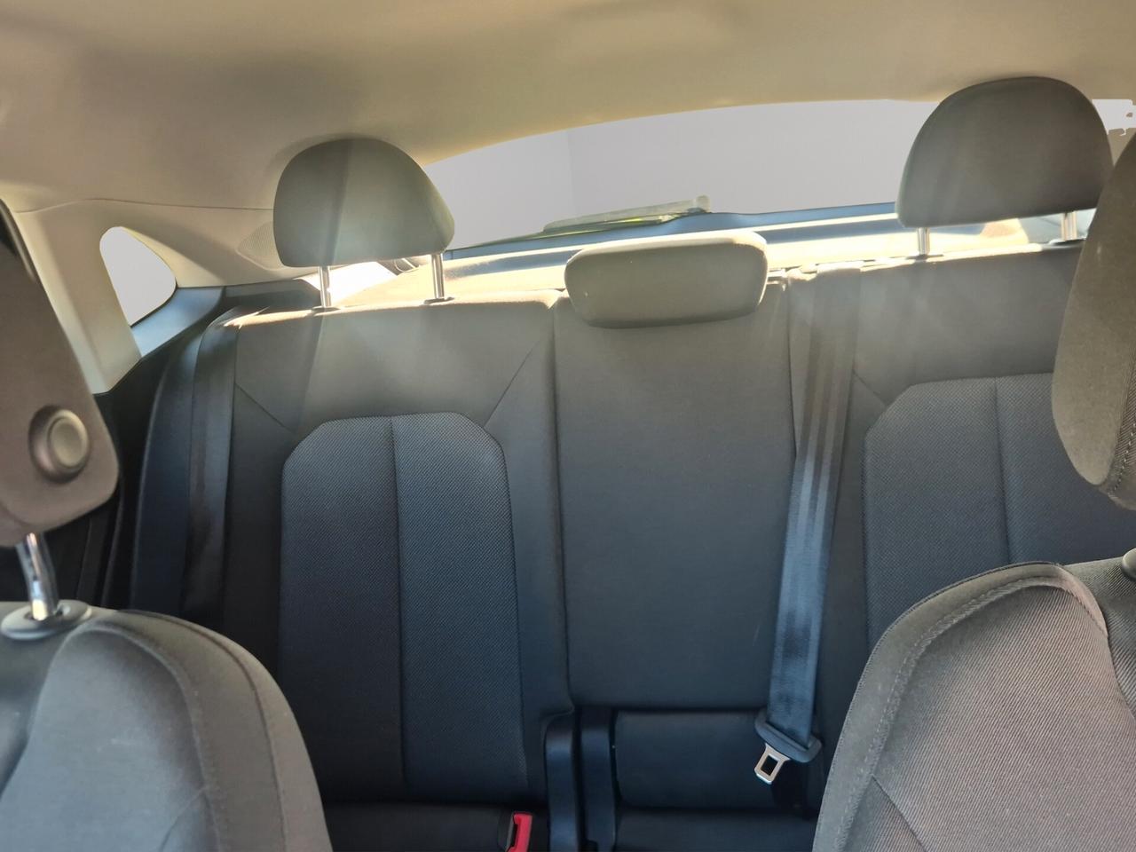 Audi Q3 35 TDI S tronic S-LINE