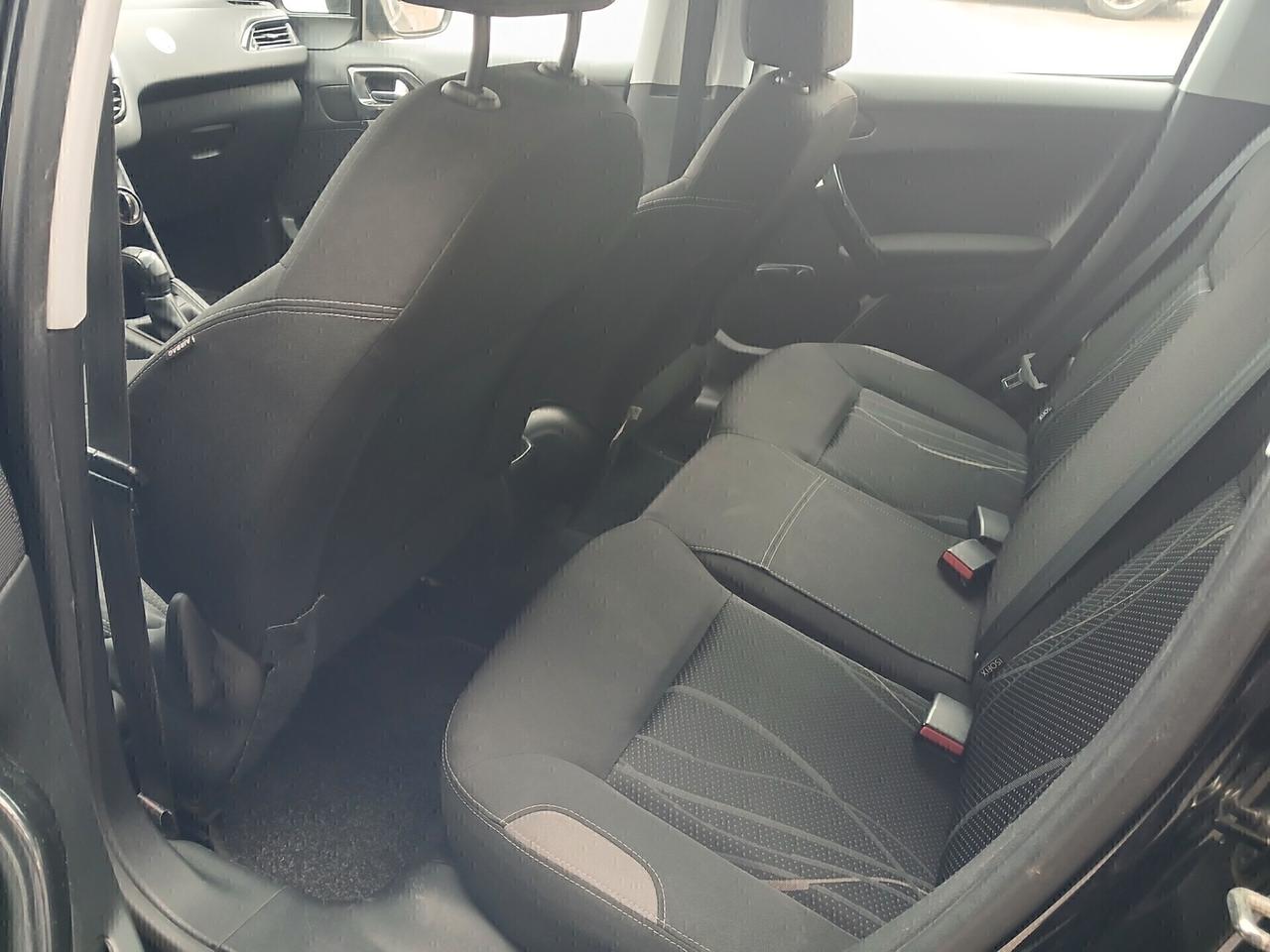Peugeot 208 1.0 VTi 68 CV 5 porte Access