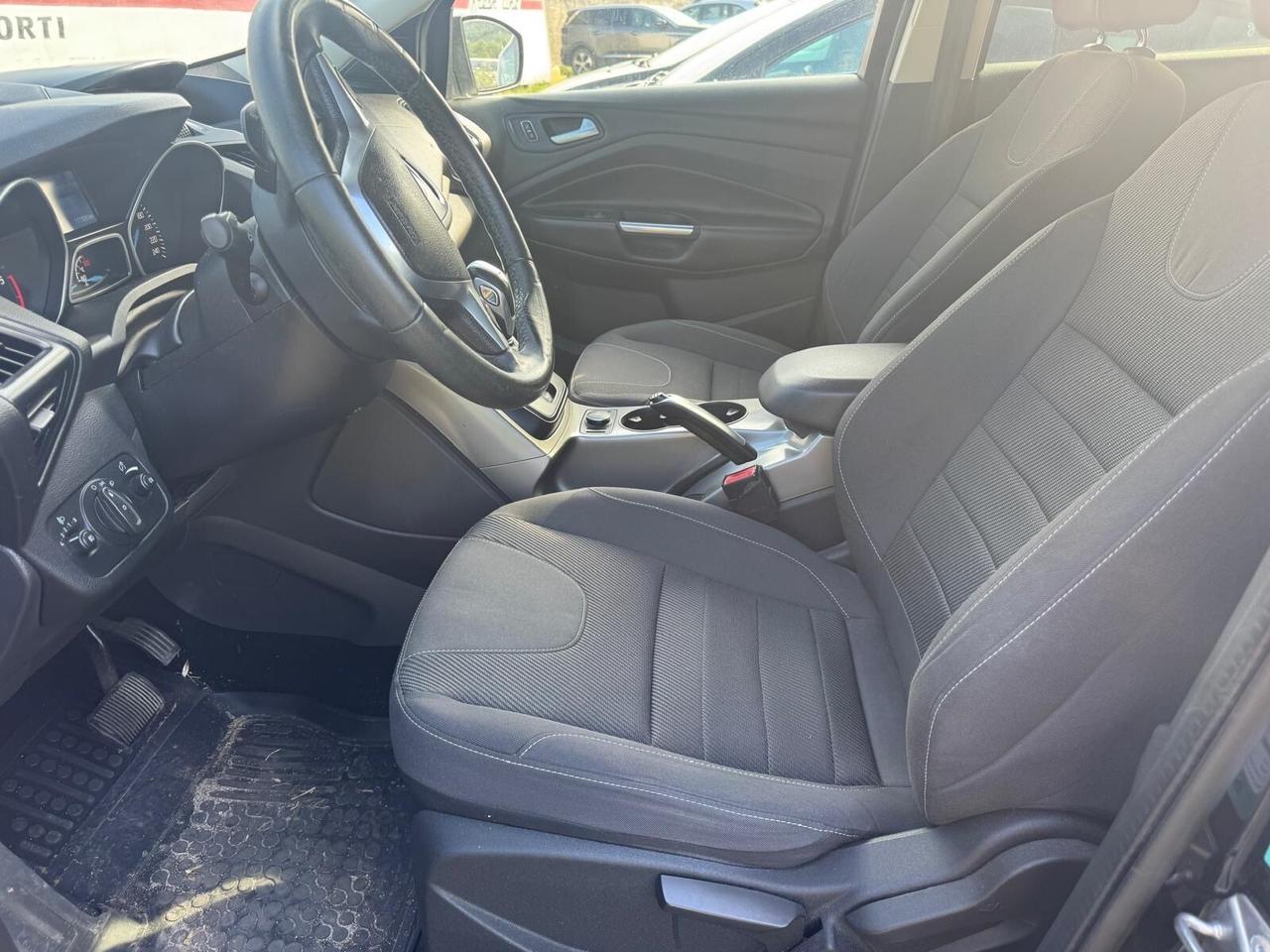 Ford Kuga 2.0 TDCI 163 CV 4WD Powershift Titanium