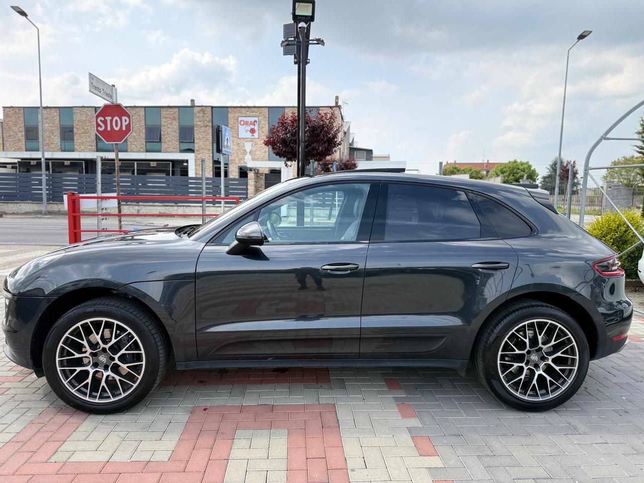 Porsche Macan 2.0 PDK 252CV TETTO APRIBILE.SOSPENSIONI PNE