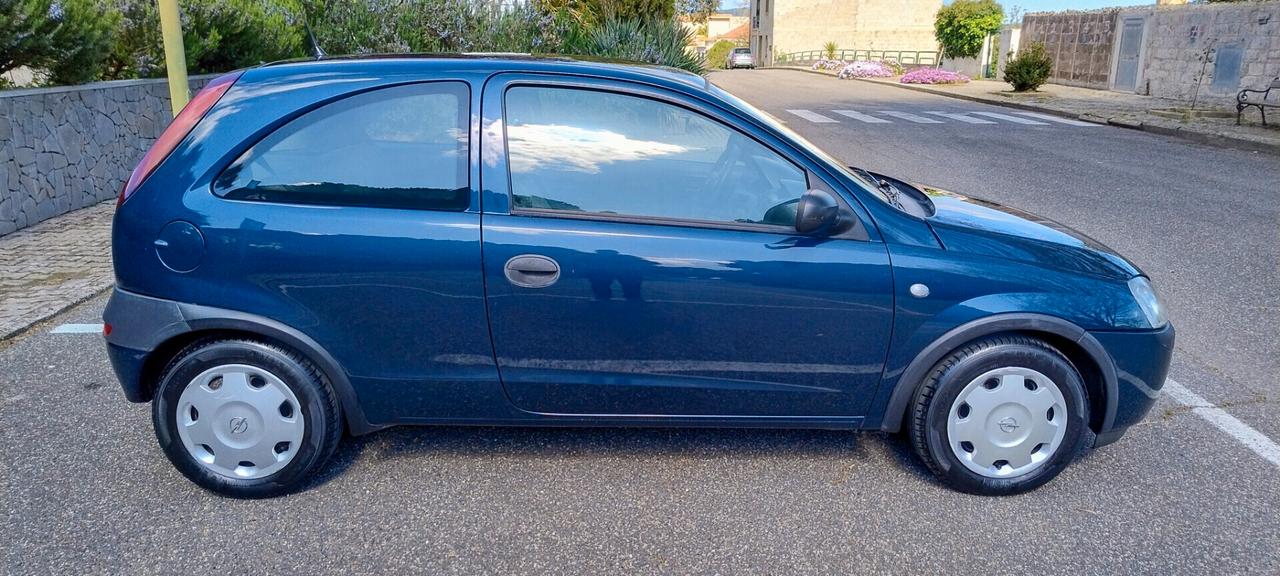 Opel Corsa 1.2i 16V cat 3 porte