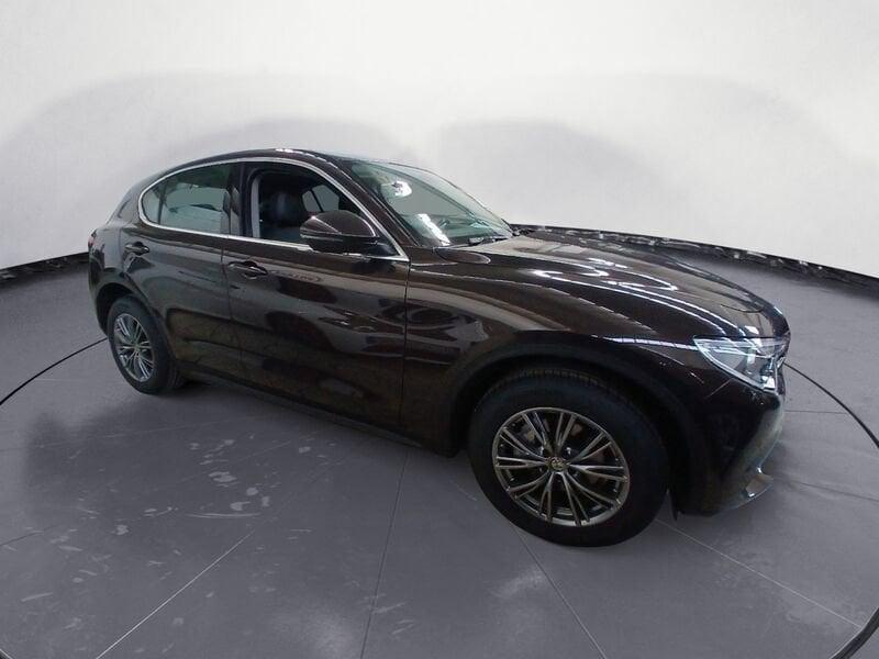 Alfa Romeo Stelvio 2.2 Turbodiesel 210 CV AT8 Q4 Executive