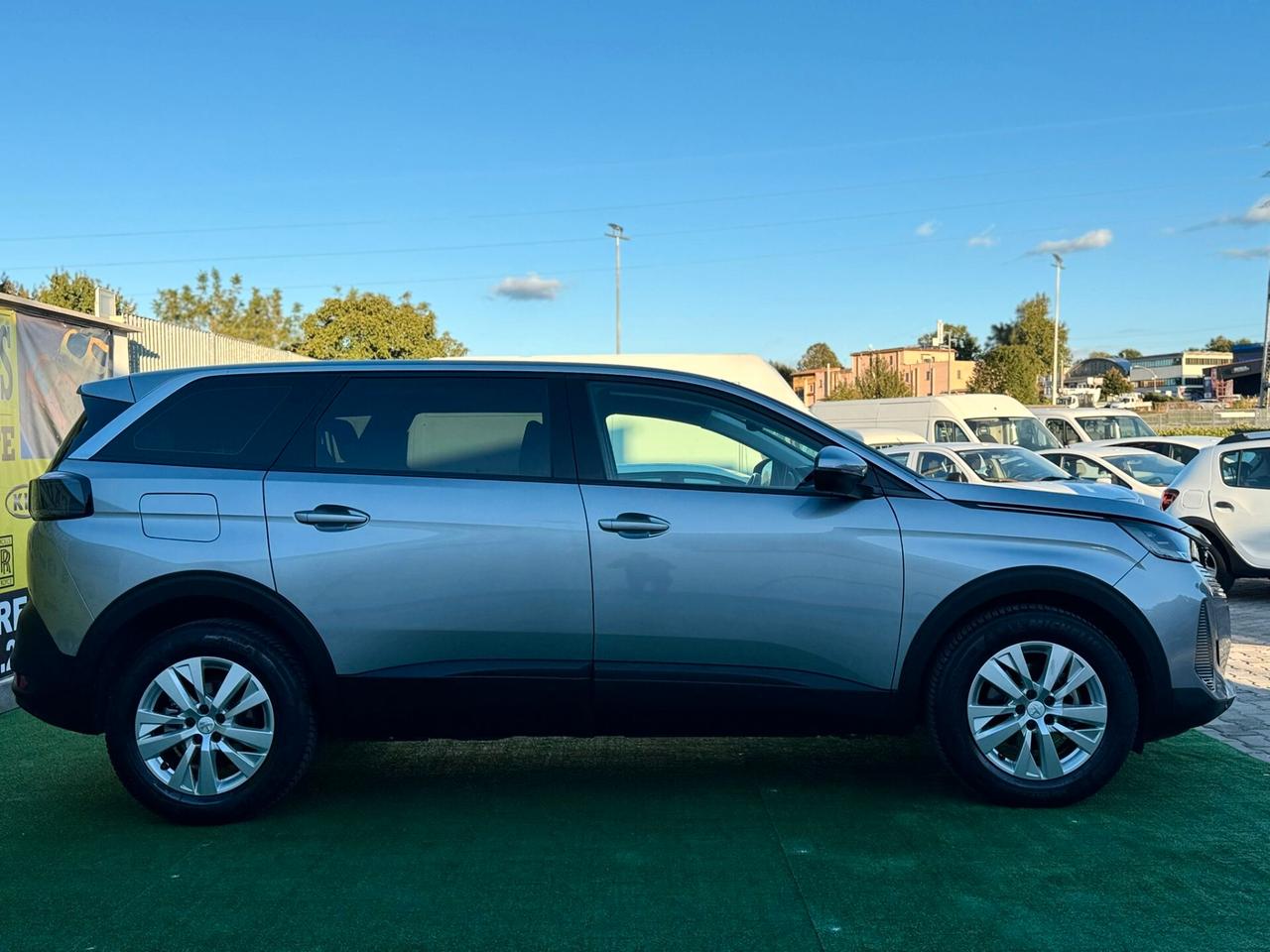 Peugeot 5008 1.5 131cv EAT8 Anno 03/2021 Permute Garanzia Finanziamenti