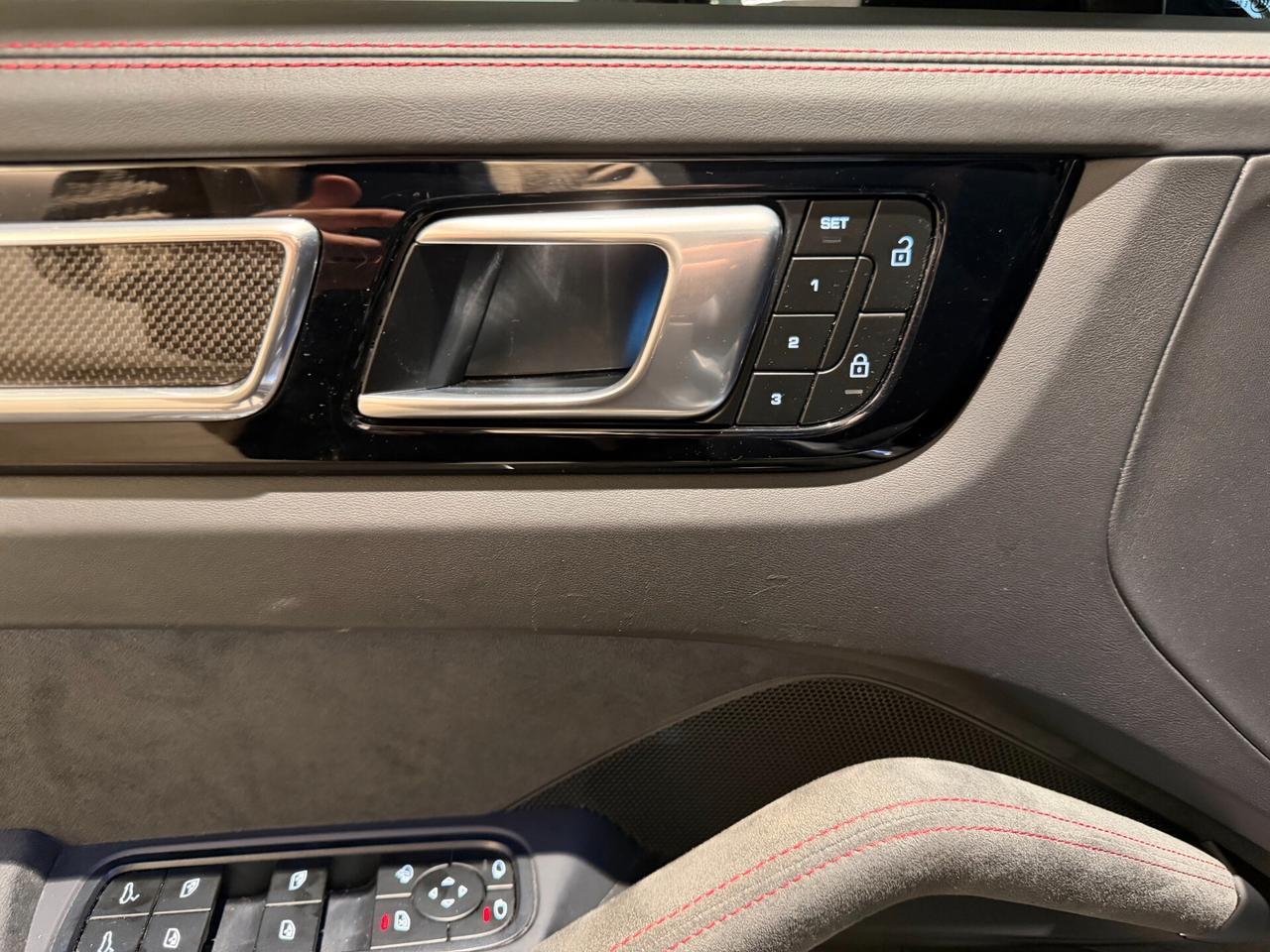 Porsche Cayenne 4.0 GTS