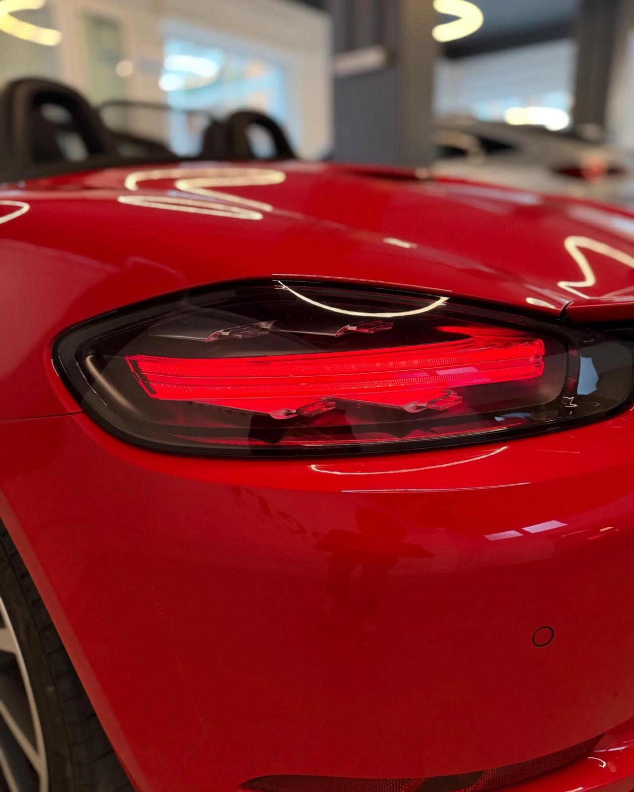 Porsche 718 Spyder Boxster 2.0