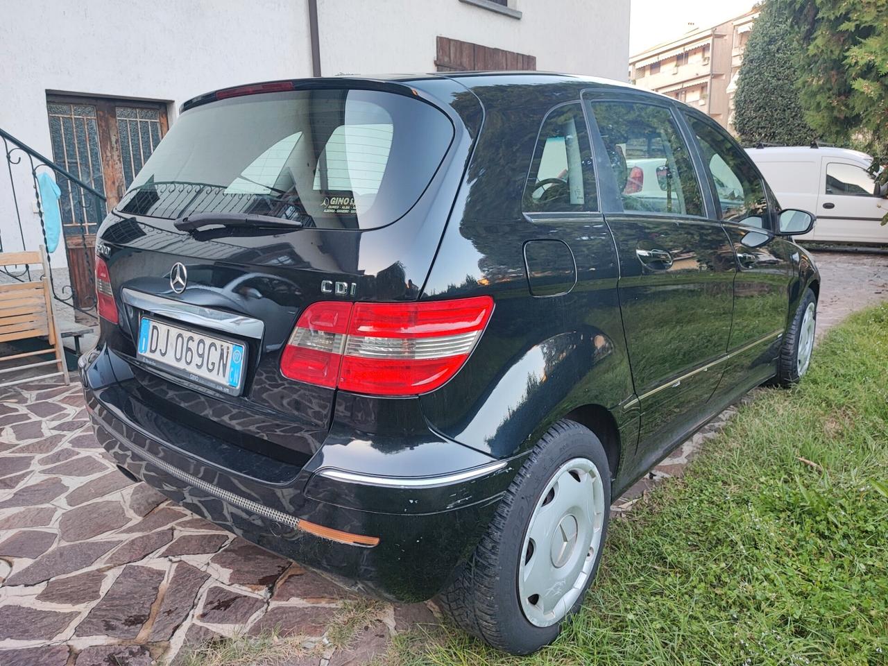 Mercedes-benz B 200 CDI Sport neopatentati premium