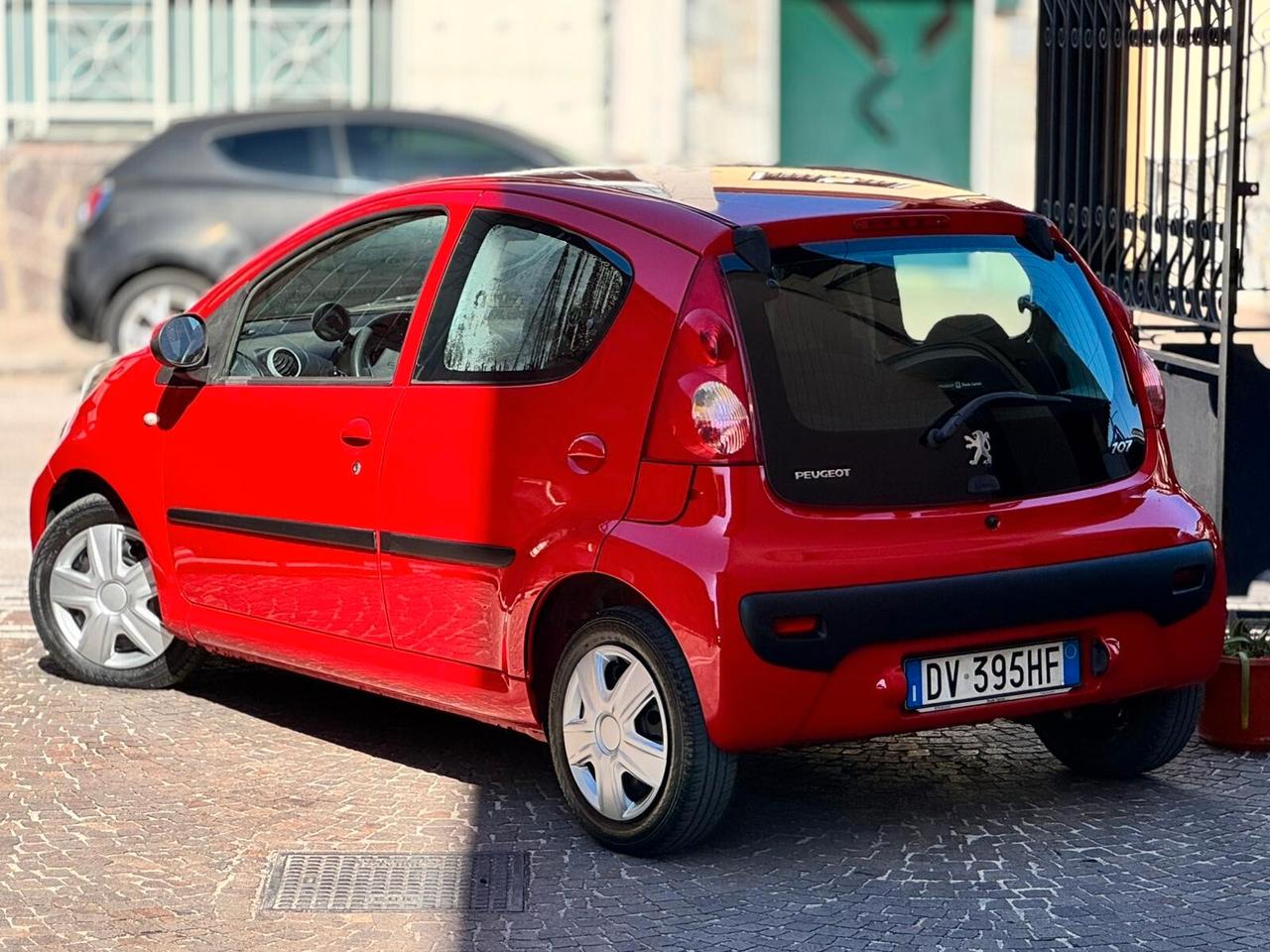 Peugeot 107 1.0 68CV 5p. Sweet Years