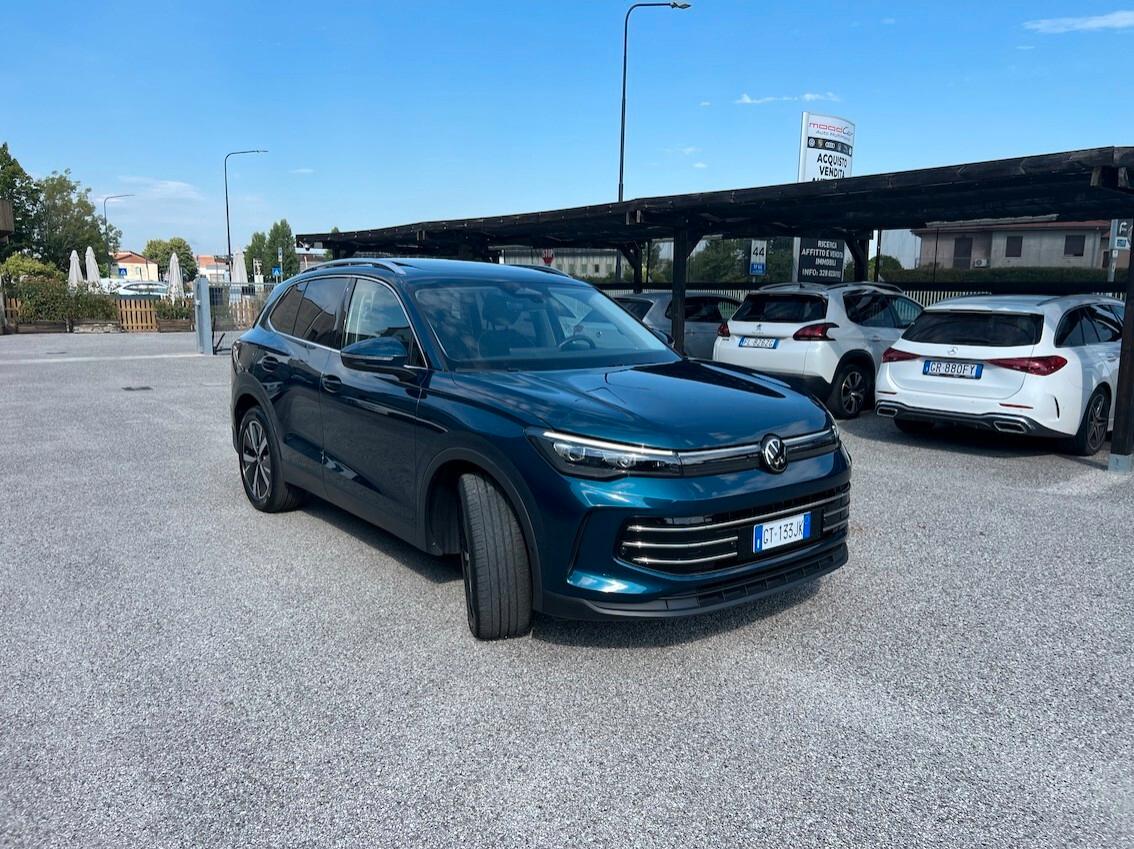 Volkswagen Tiguan 2.0 tdi Elegance 150cv dsg GAR. VW 05/2028 - Tetto Apribile