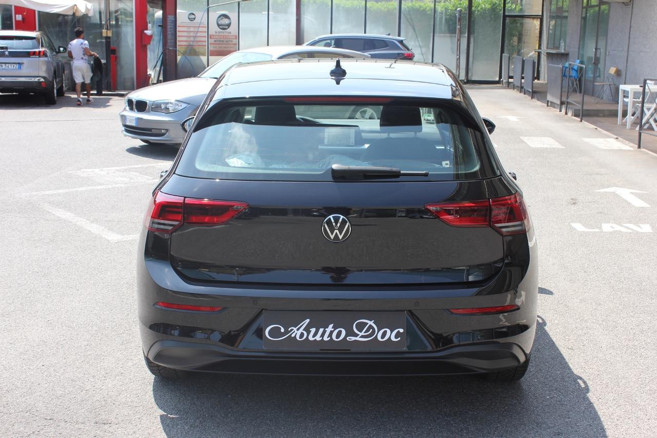 Volkswagen Golf 2.0 TDI 115 CV LIFE NAVY VOLANTE RISCALDABILE ADAPTIVE CRUISE CONTROL