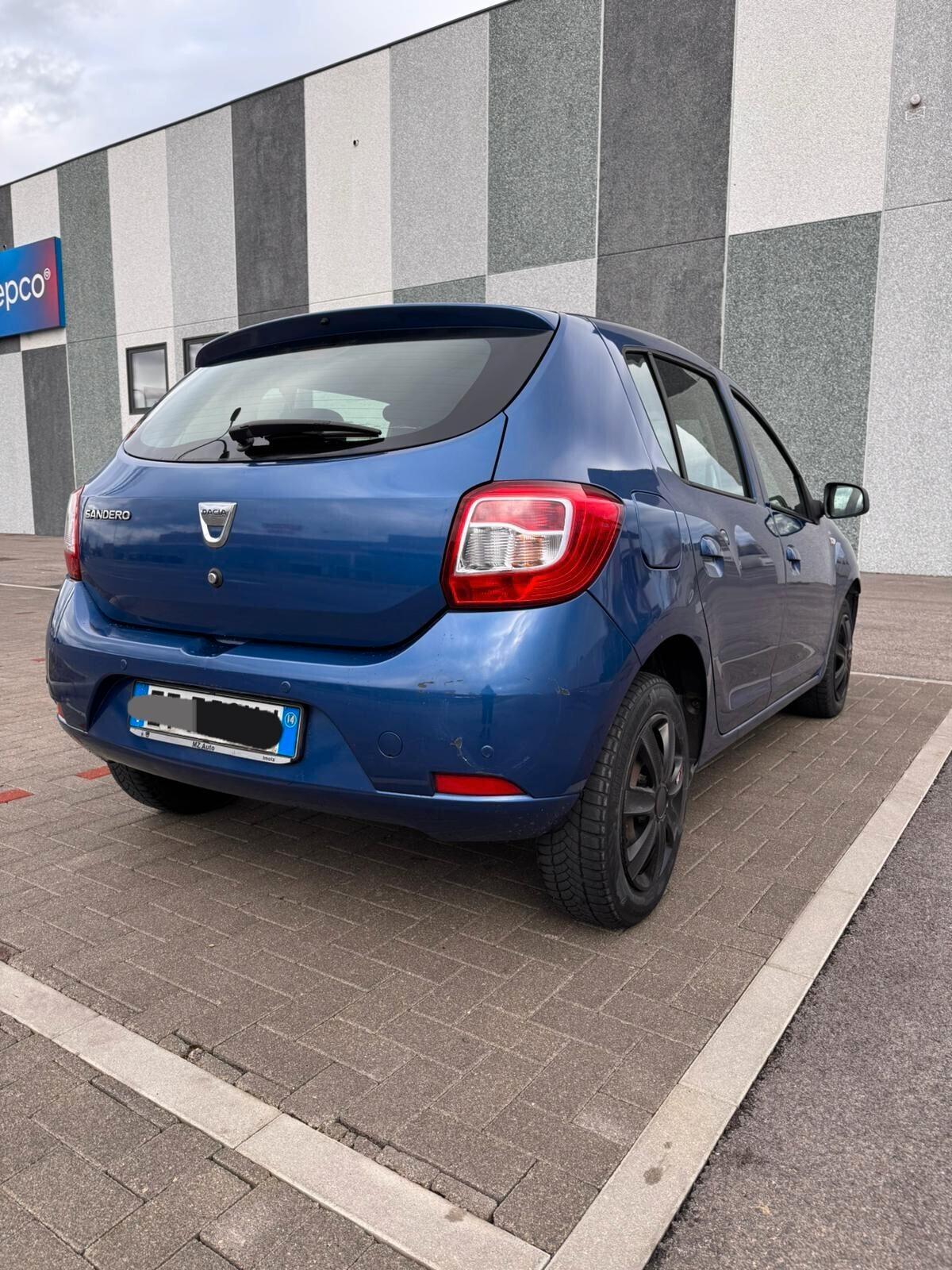 DACIA SANDERO GPL 2014 OK NEOPATENTATI GARANZIA 12 MESI