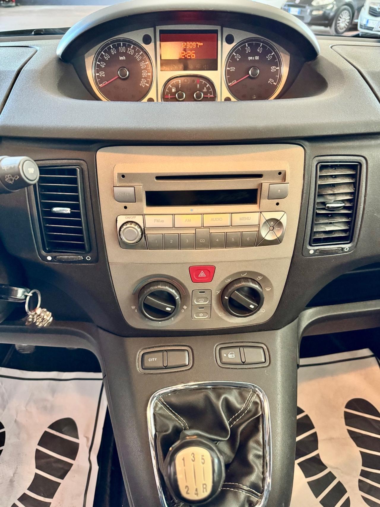 Lancia MUSA 1.3 Multijet 16V 70 CV Argento