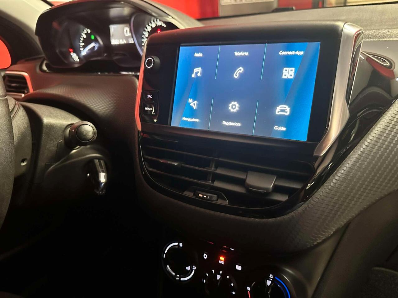 Peugeot 2008 1.2 BENZINA 82 ALLURE
