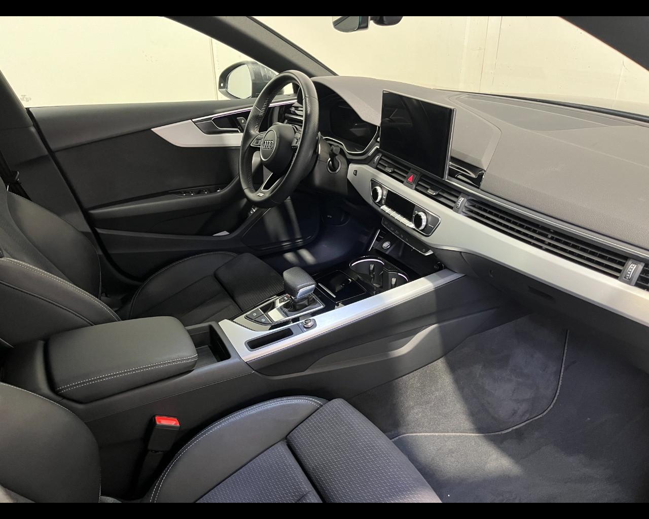 AUDI A5 SPORTBACK 40 TFSI MHEV S-TRONIC S-LINE EDITION