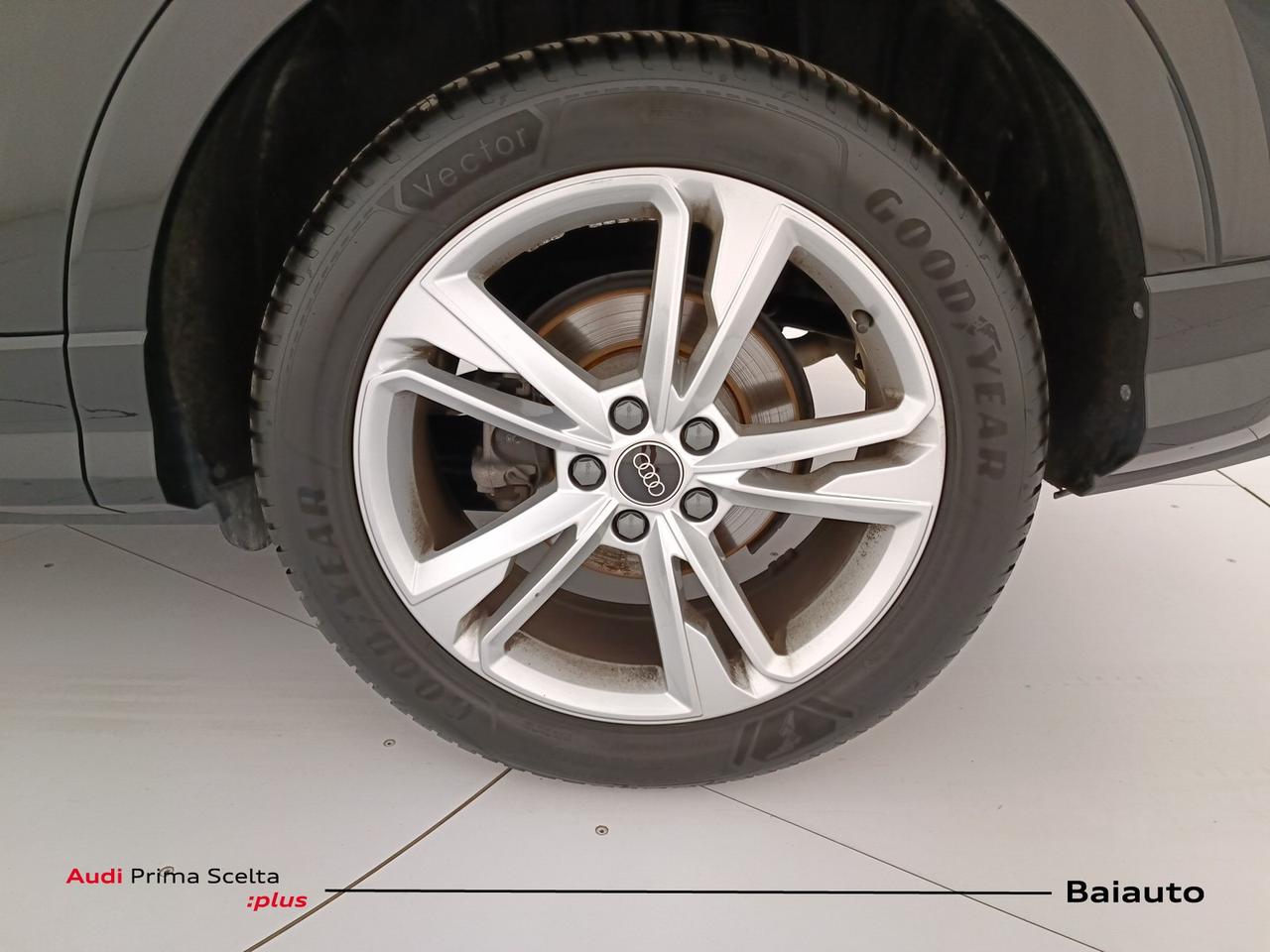 Audi Q3 35 2.0 tdi s line edition s tronic