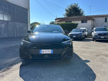 Audi A3 SPB TDI quattro S tronic Identity Black Poss Permuta