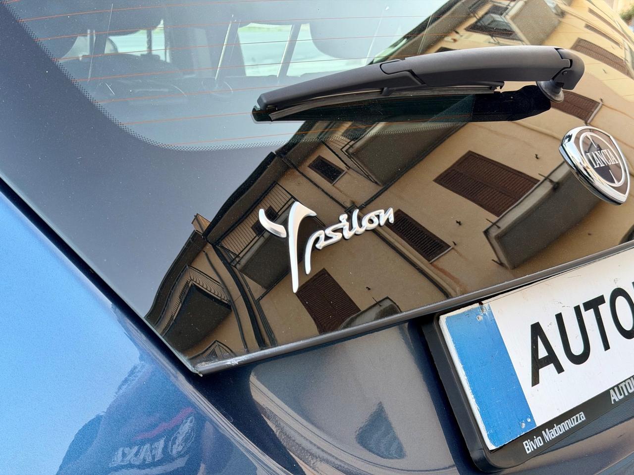 Lancia Ypsilon 1.0 FireFly 70cv Hybrid 2023 - 31.000KM