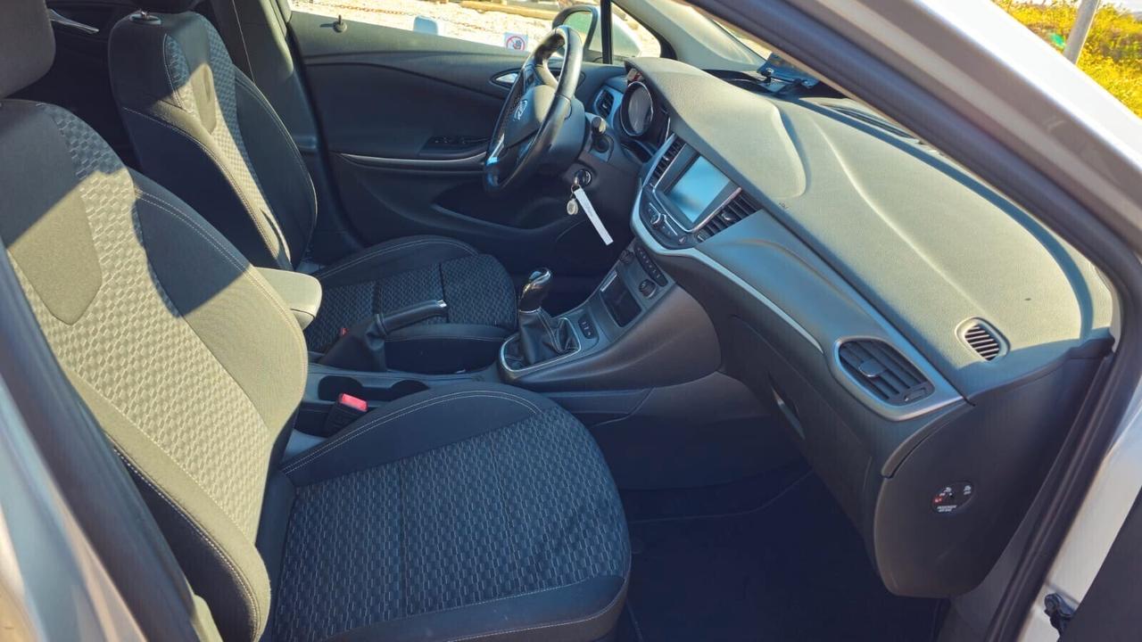 OPEL ASTRA SPORT TOURER ST 1.6 CC CDTI 110 CV 2019 BISINESS S&S MT6 € 7.000,00