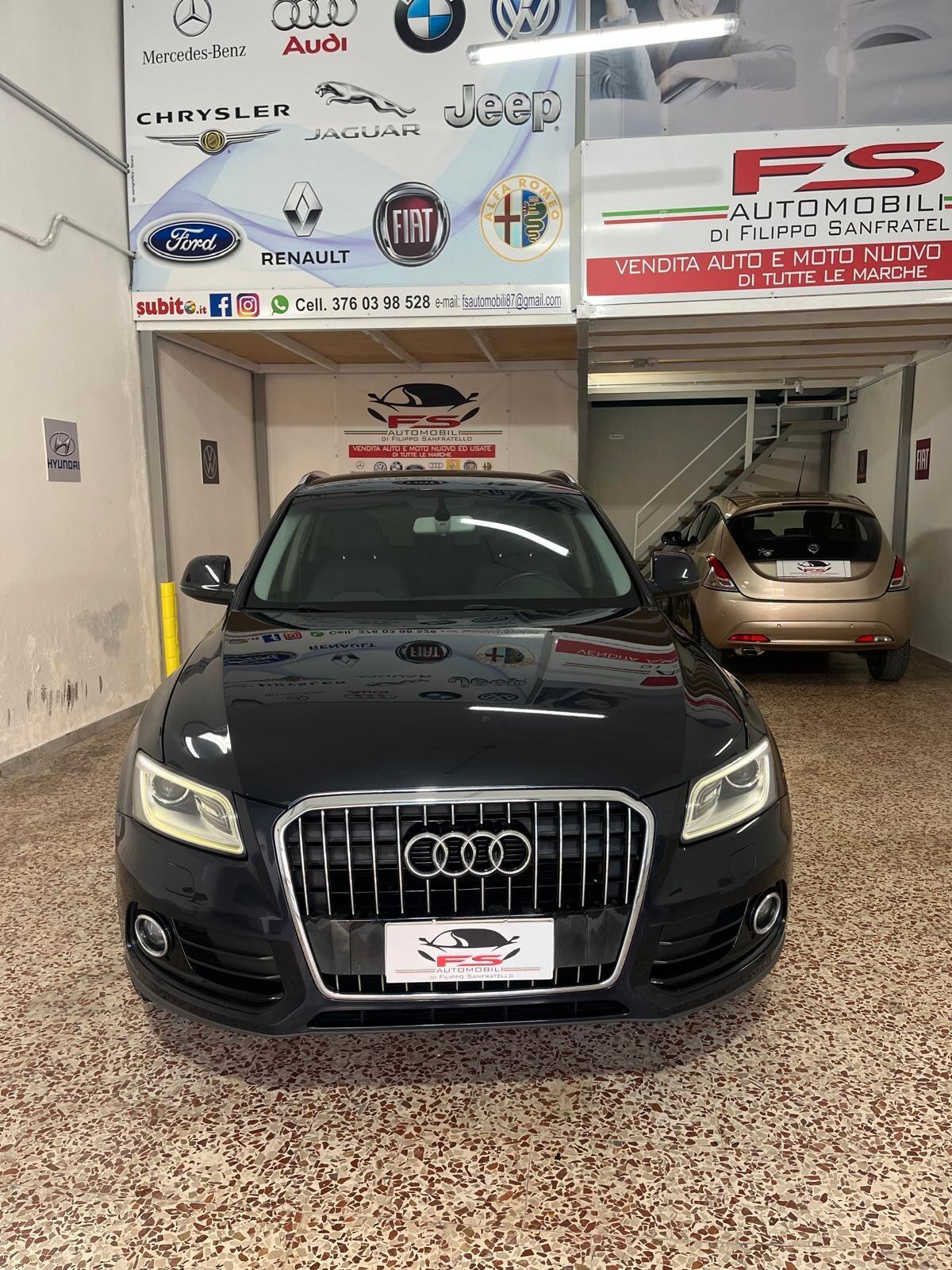 Audi Q5 2.0 TDI 150 CV clean diesel Business