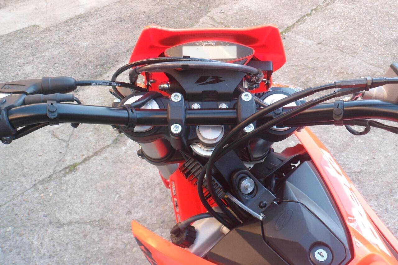 BETA RR 125 MOTARD NUOVO 2025 EURO 5 PLUS