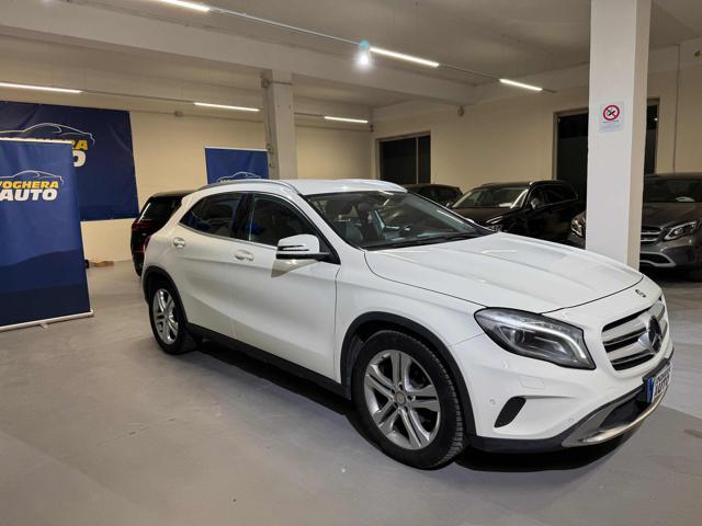 MERCEDES-BENZ GLA 200 CDI Sport