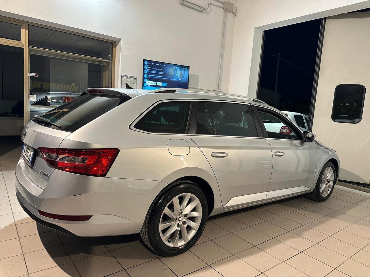 Skoda Superb 2.0 TDI 190 CV SCR DSG Wagon SportLine