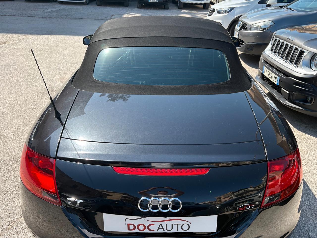 Audi TT Roadster 2.0 TFSI 200 CV S-LINE