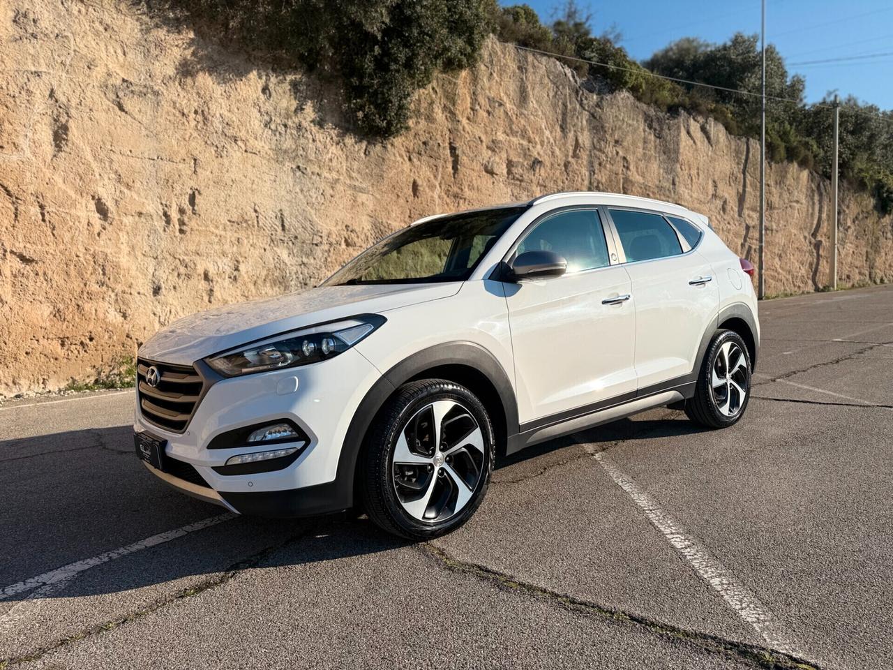 Hyundai Tucson Edition/1.7 DCT 141 CV/FRIZIONE NUOVA