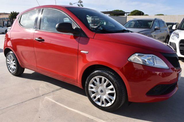 LANCIA Ypsilon 1.2 69 CV 5 porte Platinum