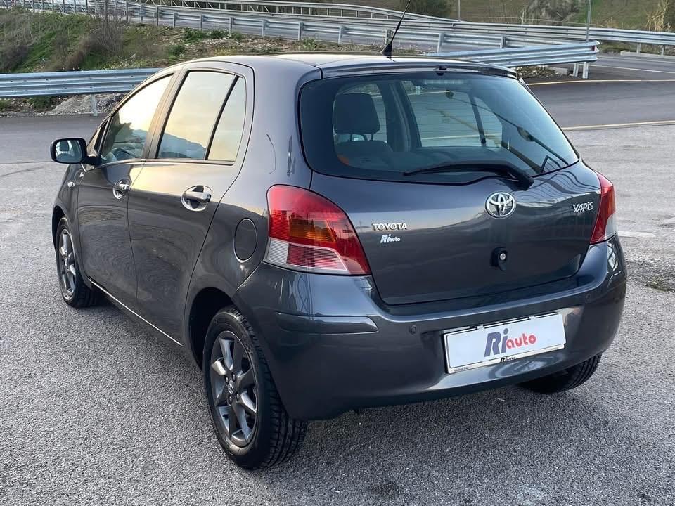 Toyota Yaris 1.4 D-4D 5 porte cambio automatico