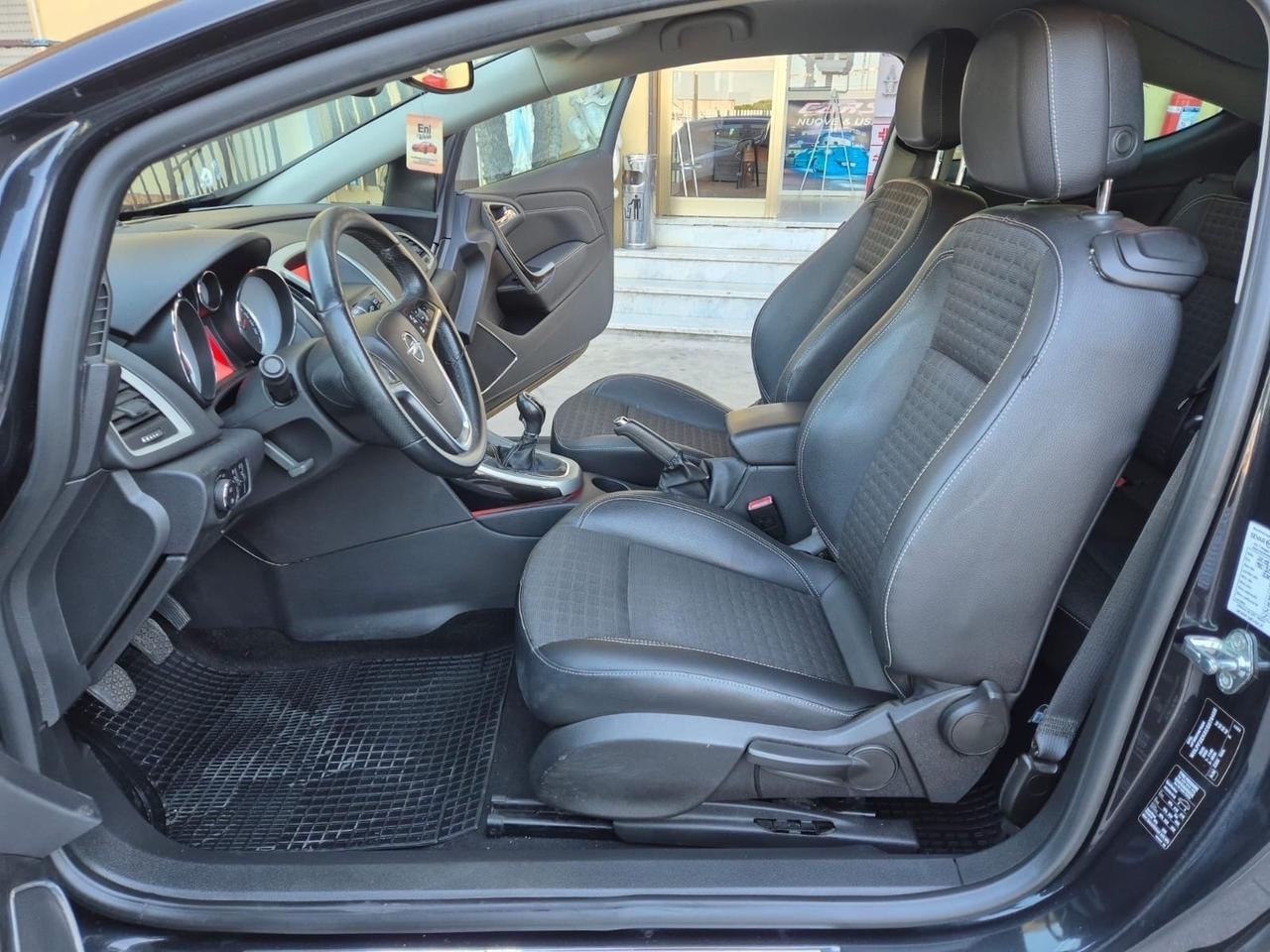 Opel Astra GTC 1.7 CDTI 110CV S&S 3 porte Cosmo
