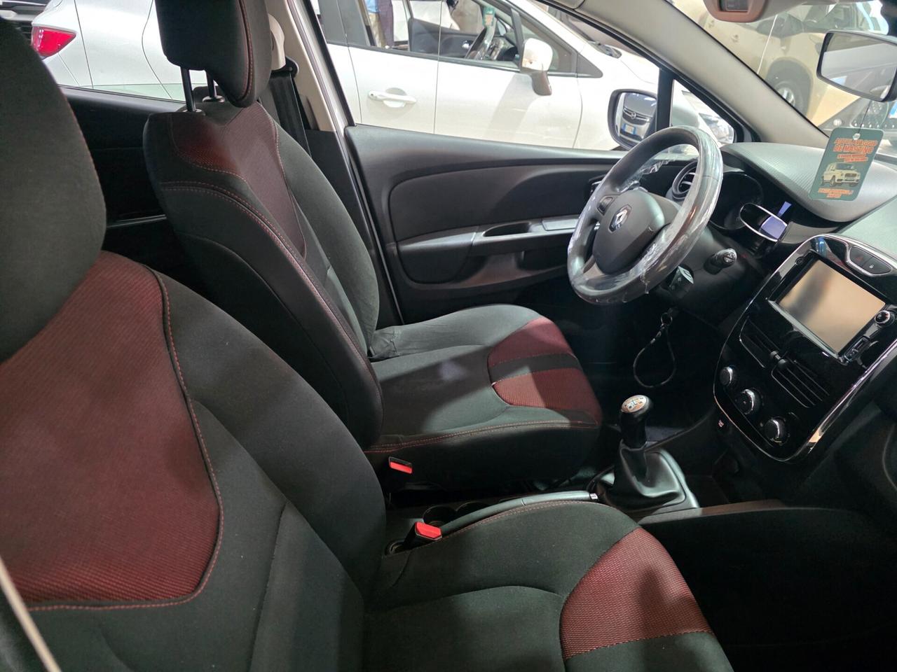 Renault Clio 1.2 NAVI 75cv Full Optional