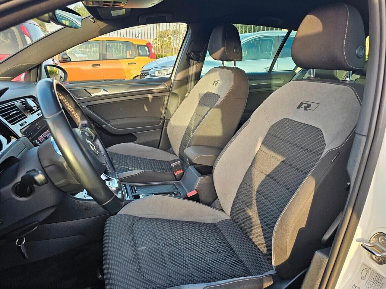 Volkswagen Golf 1.6 TDI 115 CV 5p. R-Line