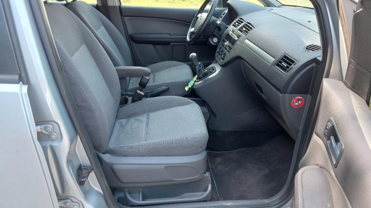 Ford Focus C-Max 1.6 TDCi (110CV)