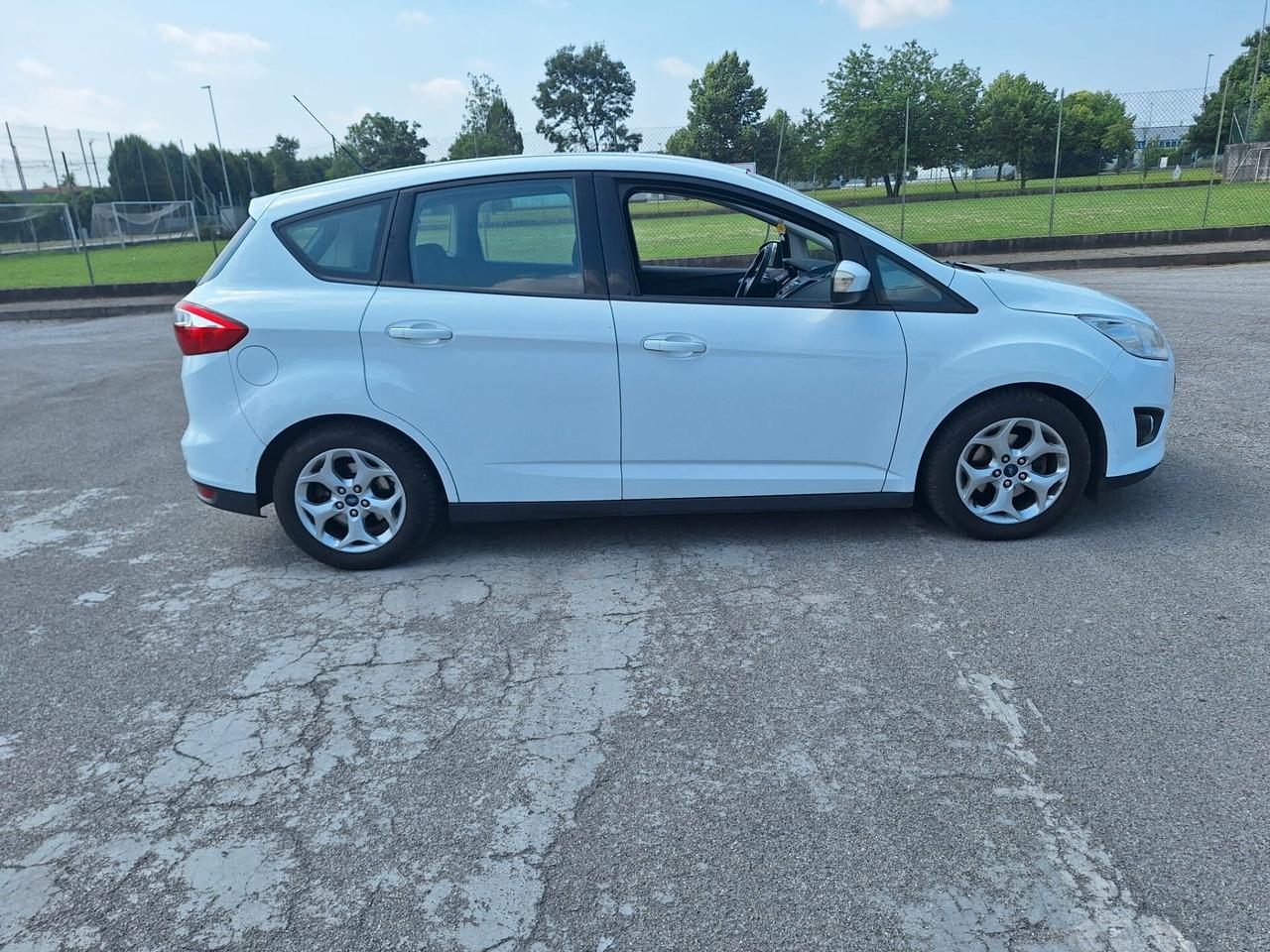 Ford C-Max 1.6 TDCi 115CV Titanium