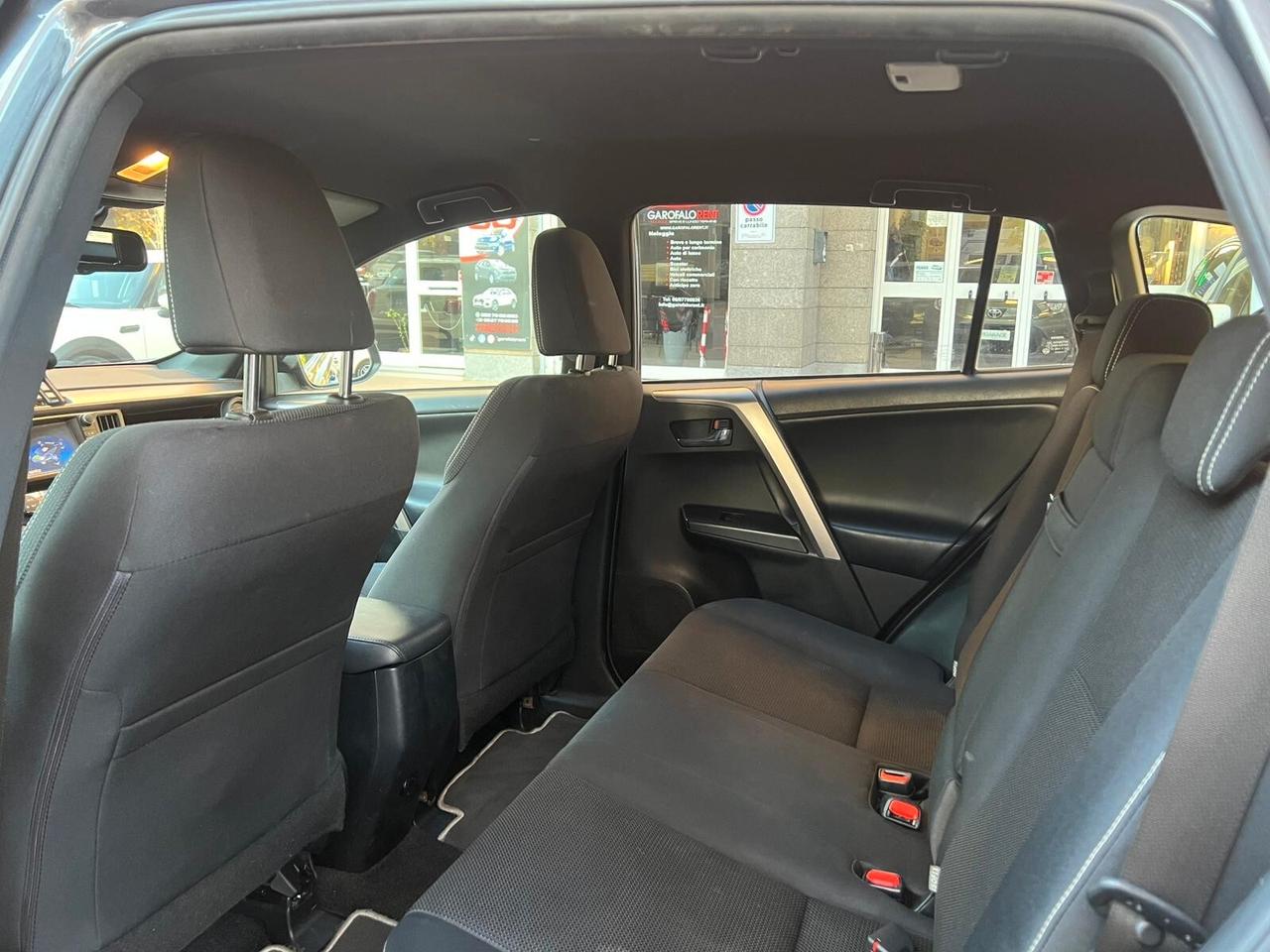 Toyota RAV4 2.5 Hybrid 2WD Dynamic+