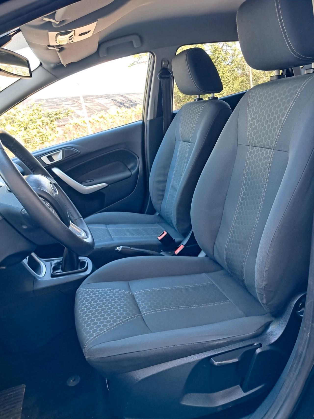 Ford Fiesta 1.4 Gpl Titanium