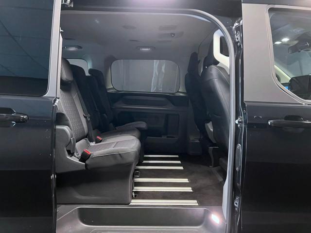 FORD Tourneo Custom 320 2.0 EcoBlue 136CV PL Titanium 8 POSTI